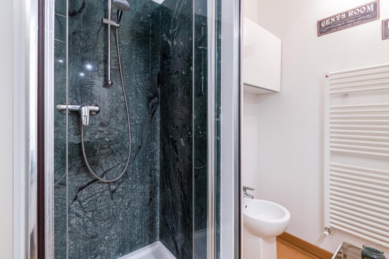 La Tessella - Suite Centrale Con Posto Auto Gratis Alba  Exterior photo
