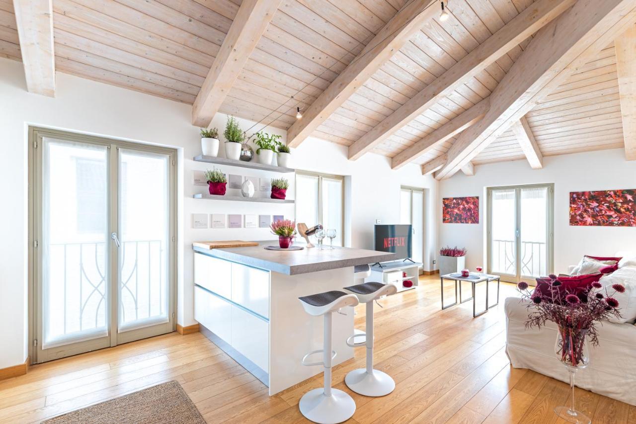 La Tessella - Suite Centrale Con Posto Auto Gratis Alba  Exterior photo